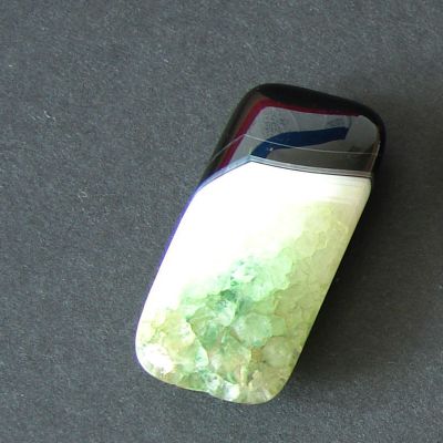Black && Green drilled flat Agate 40x20mm