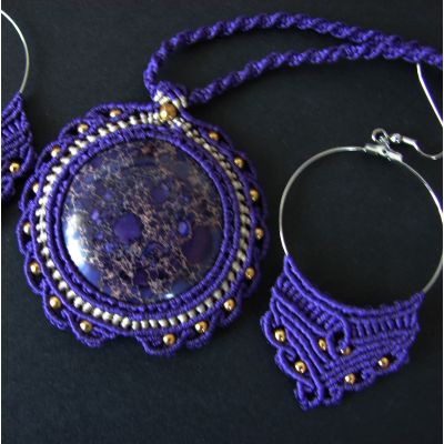 Purple macrame set (necklace & earrings) "Sirius" with regalite cabochon
